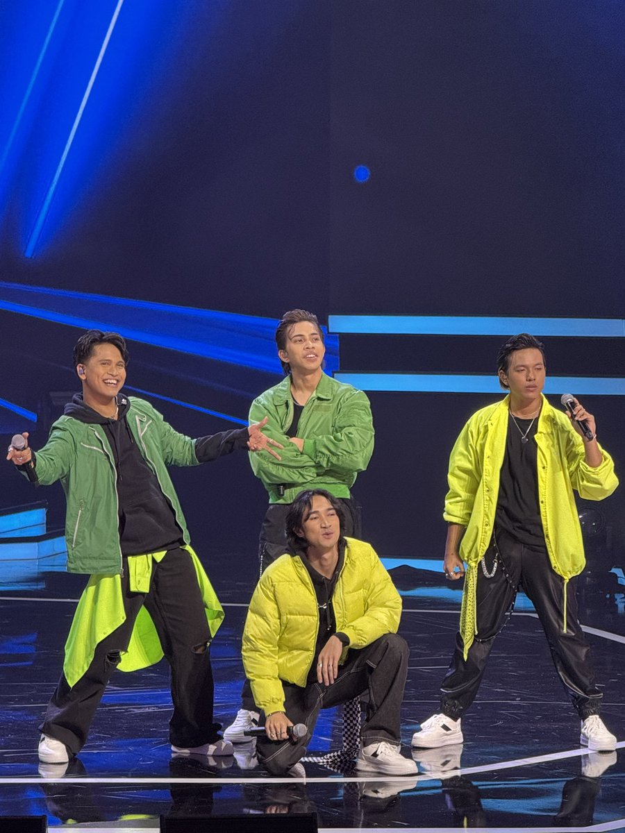 apek_muda's tweet photo. @BigStageAlpha Team Alpha Prime, Weh serious, level diorang naik gila — suara on point, dance pun ngam!

#BigStageAlpha #ZUSNgupi #CitaraseOrangkita #ZUSNgupixBigStageAlpha https://t.co/Q8SpuBrdEs