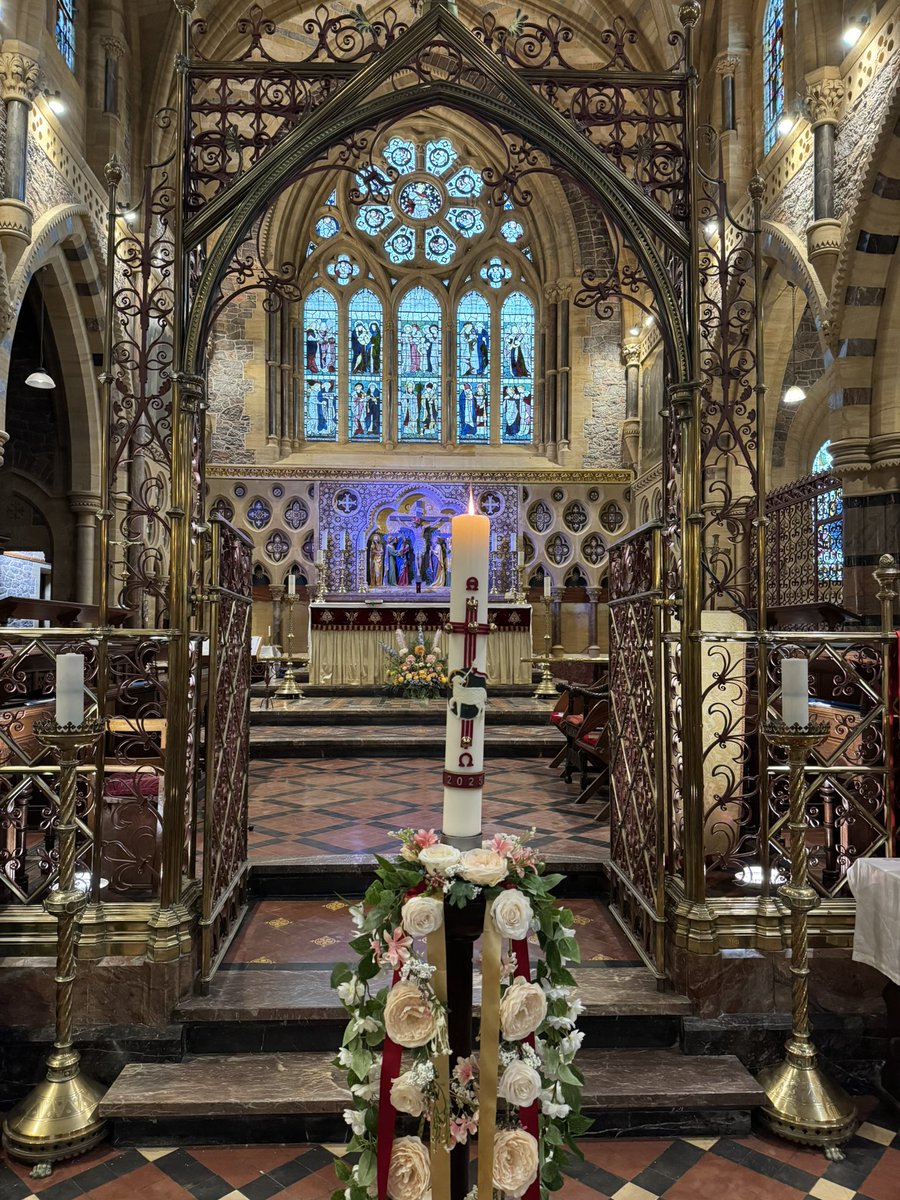 ballstephenj's tweet photo. Easter 4 - mass at Saint John the Apostle, Torquay https://t.co/sAYgnAeXIb