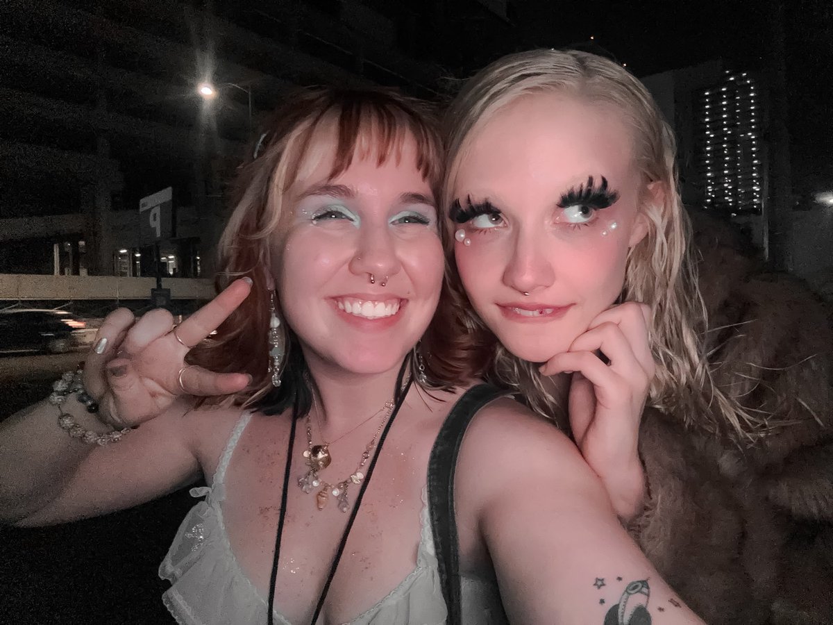 robin !! tweet media