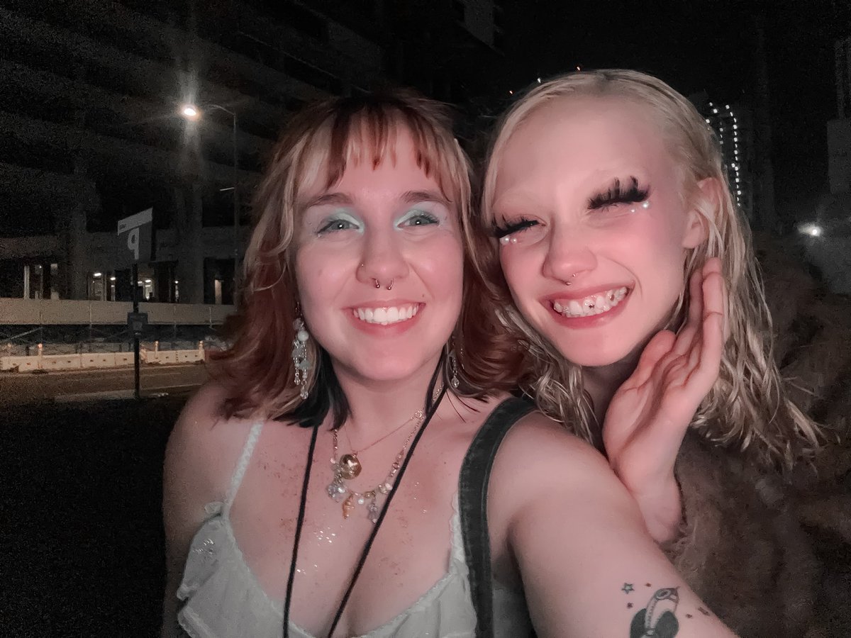 robin !! tweet media