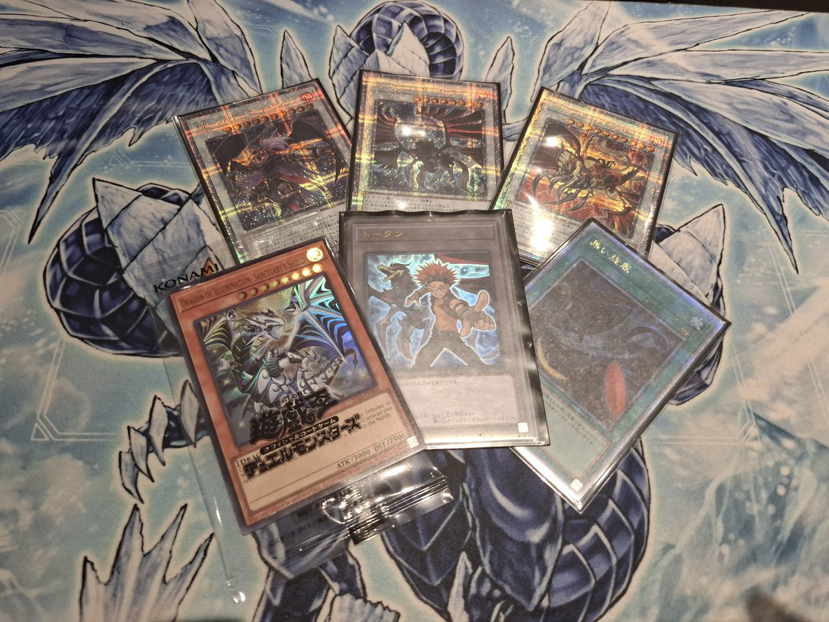 mito_yp's tweet photo. 日本選手権店舗 使用 BF
1回戦 60マリスGS 先○×○
2回戦 ドラゴンテイル 後○○
3回戦 ヤミー 先○○
決勝 ライゼオル 先○○

超融合引いたり、インパルスで止まったり運がよかった
とれて一安心

#遊戯王ニューロン
https://t.co/G6T1VJyyju https://t.co/dSpUNXSdI1
