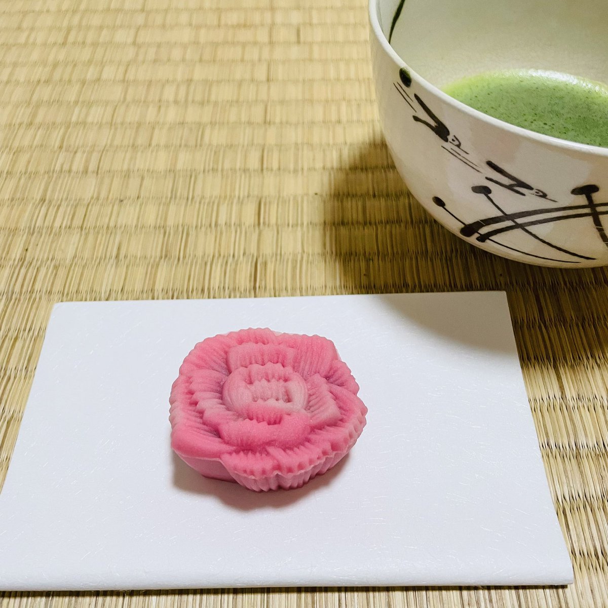 5月のお稽古　
運び点前
水指　唐津焼
茶器　槐(えんじゅ)の木
軸　足立泰道老師　「山水有清音」
花入　長宗全籠
花　紫蘭
お菓子　立川伊勢屋「カーネーション」

 #表千家　#茶道　#茶道教室
#立川　#立川市
#茶道と着付けと華道の教室
#和文化教室
#和の習い事