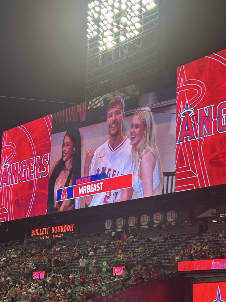 maor ⋆｡˚𑣿 tweet media