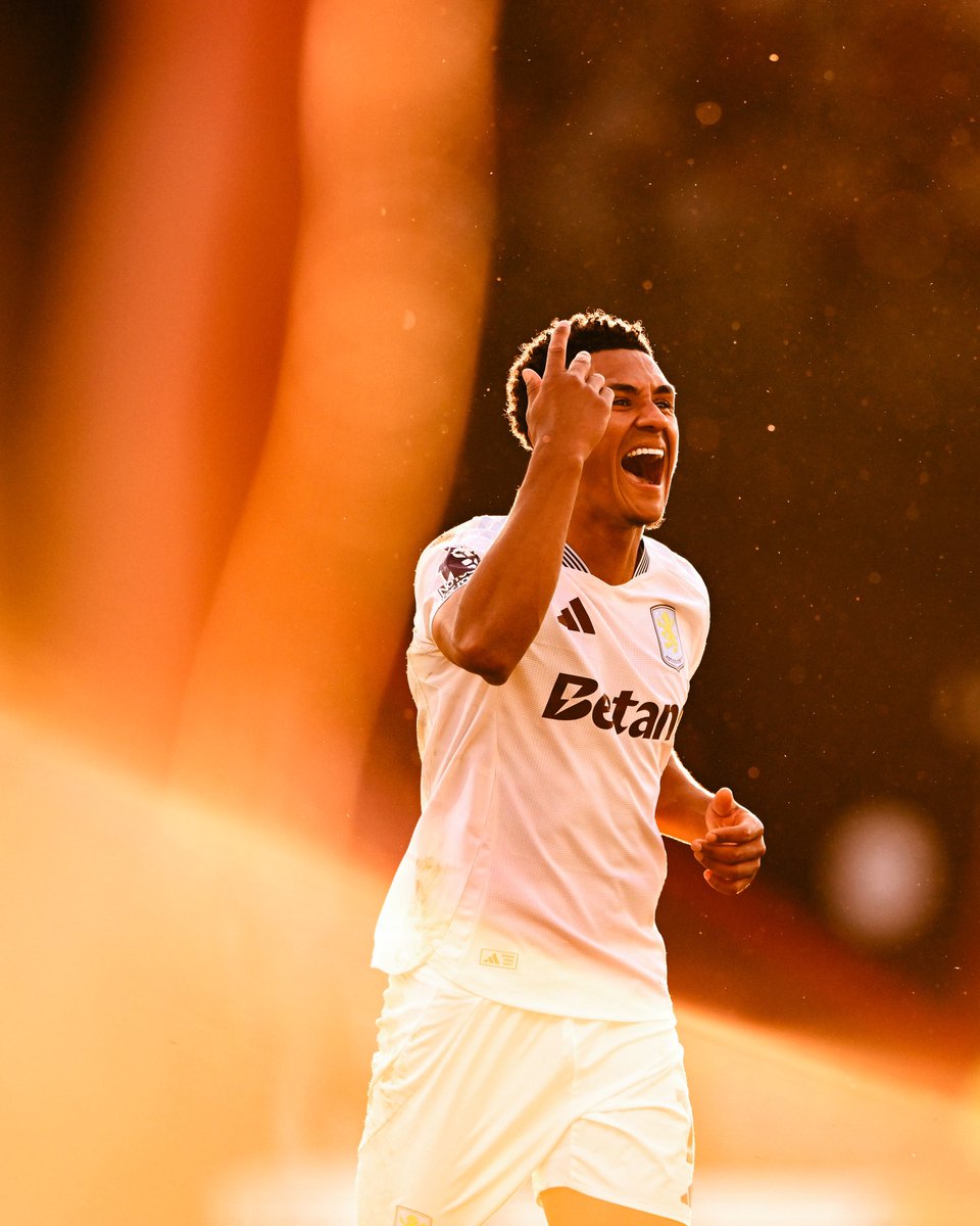 Ashley Crowden (@ashleycrowden) on Twitter photo ๐ was out in Bournemouth as Ollie Watkins became <a href="/AVFCOfficial/">Aston Villa</a> record <a href="/premierleague/">Premier League</a> goal scorer.
Photos copyright Ashley Crowden | <a href="/ShutterstockNow/">Shutterstock Editorial</a> ๐ was out in Bournemouth as Ollie Watkins became <a href="/AVFCOfficial/">Aston Villa</a> record <a href="/premierleague/">Premier League</a> goal scorer.
Photos copyright Ashley Crowden | <a href="/ShutterstockNow/">Shutterstock Editorial</a>