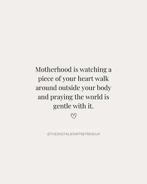 MildredOkello6's tweet photo. Happy Mother’s Day to all my fellow Moms out there! 🩷 https://t.co/WfiDcLi5xf