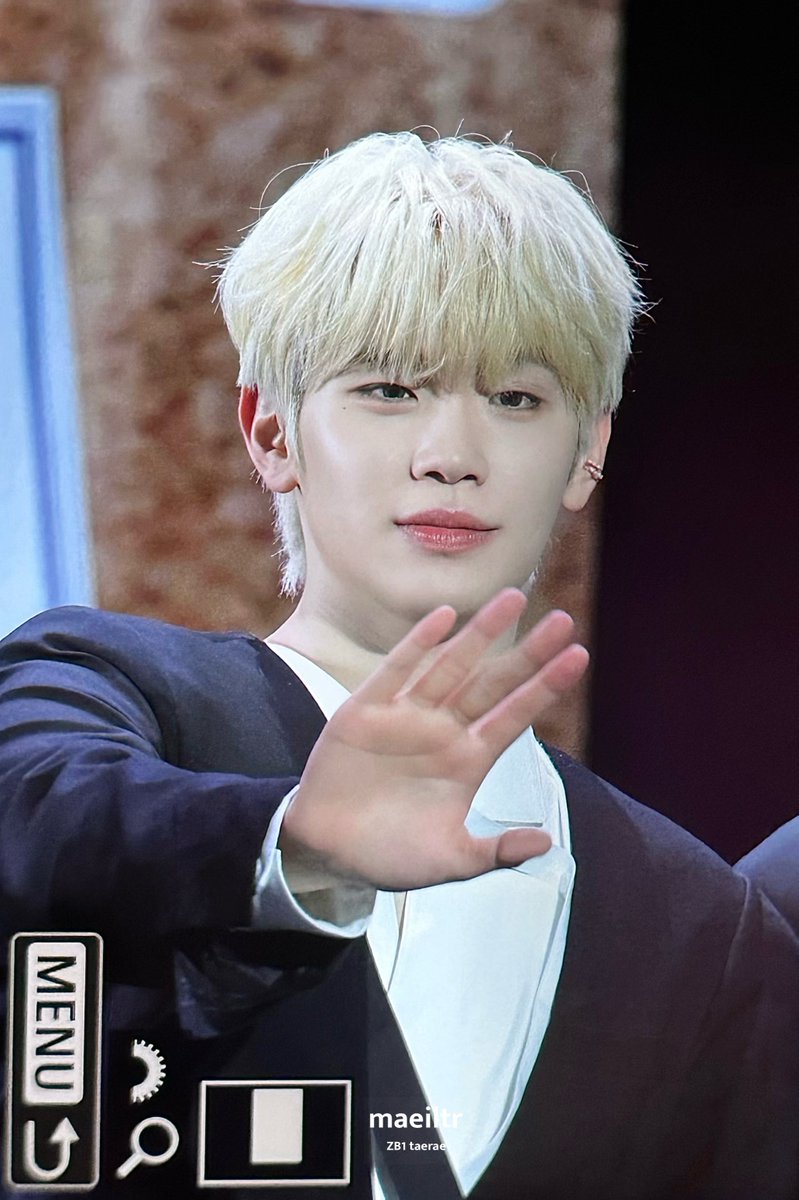 maeiltr's tweet image. 2505011 엠카 화이팅!
 #KIMTAERAE #김태래  
#ZEROBASEONE #ZB1 #제로베이스원