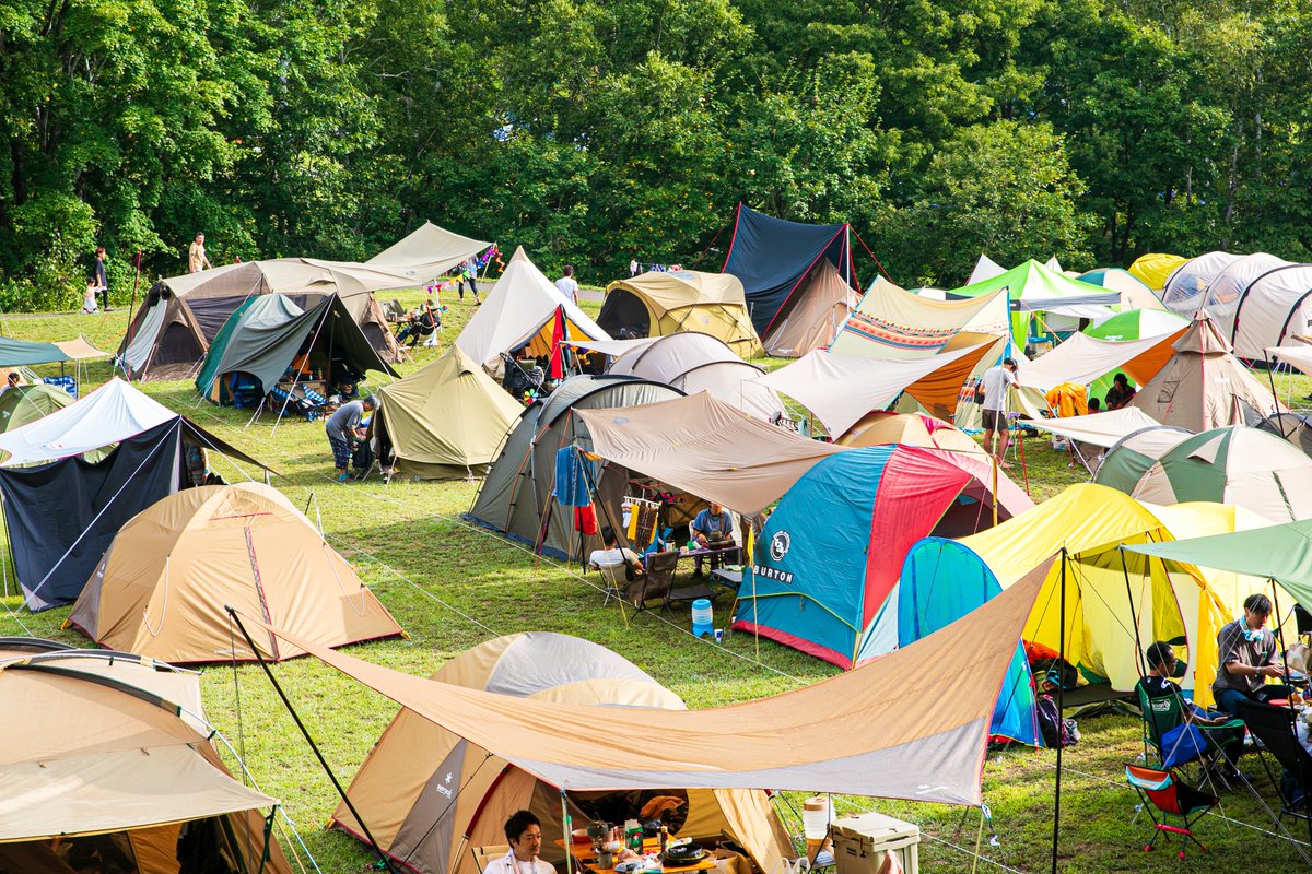 ⋱メインエリアが確保済み🔥⋰
┋Permil Villageキャンプ券🎫┋
メインエリア近くで設営スペースが確保されている、区画キャンプサイト🏕複数グループでスペースを繋げて大きく使う使い方もOK🙆‍♀️エリアの中でどこのスペースを使うかは、早いもの勝ちです💨

🔍️newacousticcamp.com
#ニューアコ
