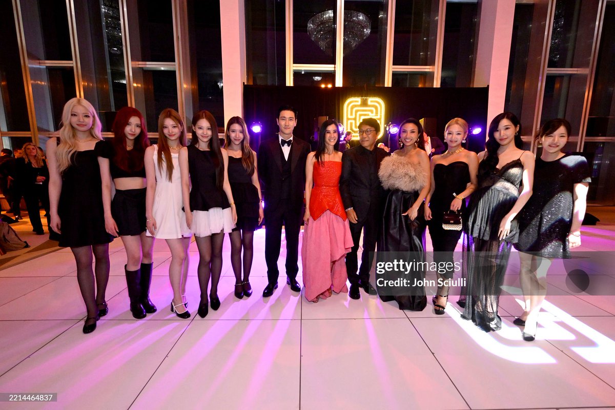 Hyoyeon,  Tiffany and Sunny 
with Lee Soo-Man and his new group, SJ’s Siwon and Jeannie Mai@ Gold house’s “Gold Gala”  in LA

<a href="/GoldHouseCo/">GOLD HOUSE</a> #HYOYEON #HYO