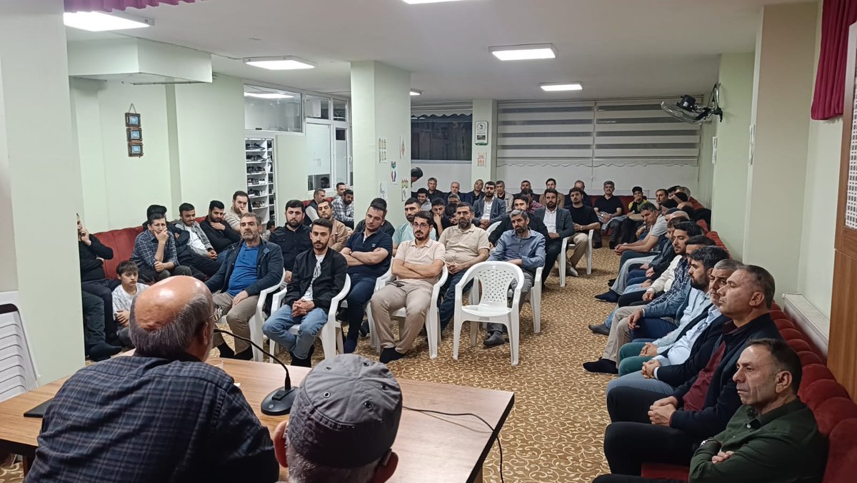 Ankara Peygamber Sevdalıları Derneği (@psdankara) on Twitter photo Bu haftaki dernek seminerlerimizi kıymetli Muhammed Şakir Hocamızın katılımıyla gerçekleştirdik. 
Dolu dolu geçen, ufuk açıcı seminerlerinden ötürü kendisine gönülden teşekkür ederiz. Bu haftaki dernek seminerlerimizi kıymetli Muhammed Şakir Hocamızın katılımıyla gerçekleştirdik. 
Dolu dolu geçen, ufuk açıcı seminerlerinden ötürü kendisine gönülden teşekkür ederiz.