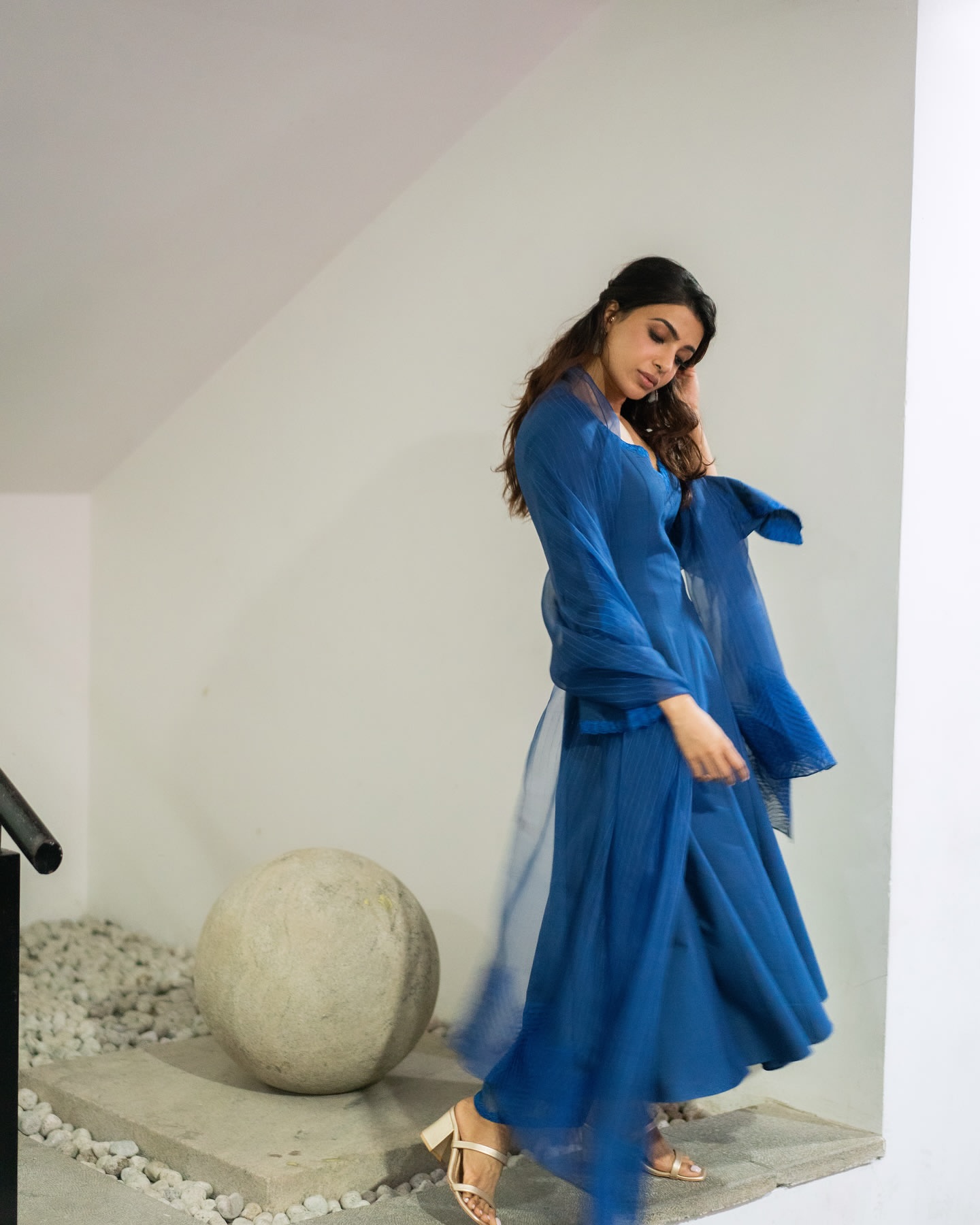 GqqLnJ7WkAEzEMt?format=jpg&name=large