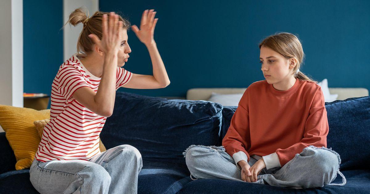 ’De eerste keer dat ik ’Omdat ik het zeg!’ bulderde, besefte ik dat ik toch mijn ma was geworden’ telegraaf.nl/vrouw/15653516…