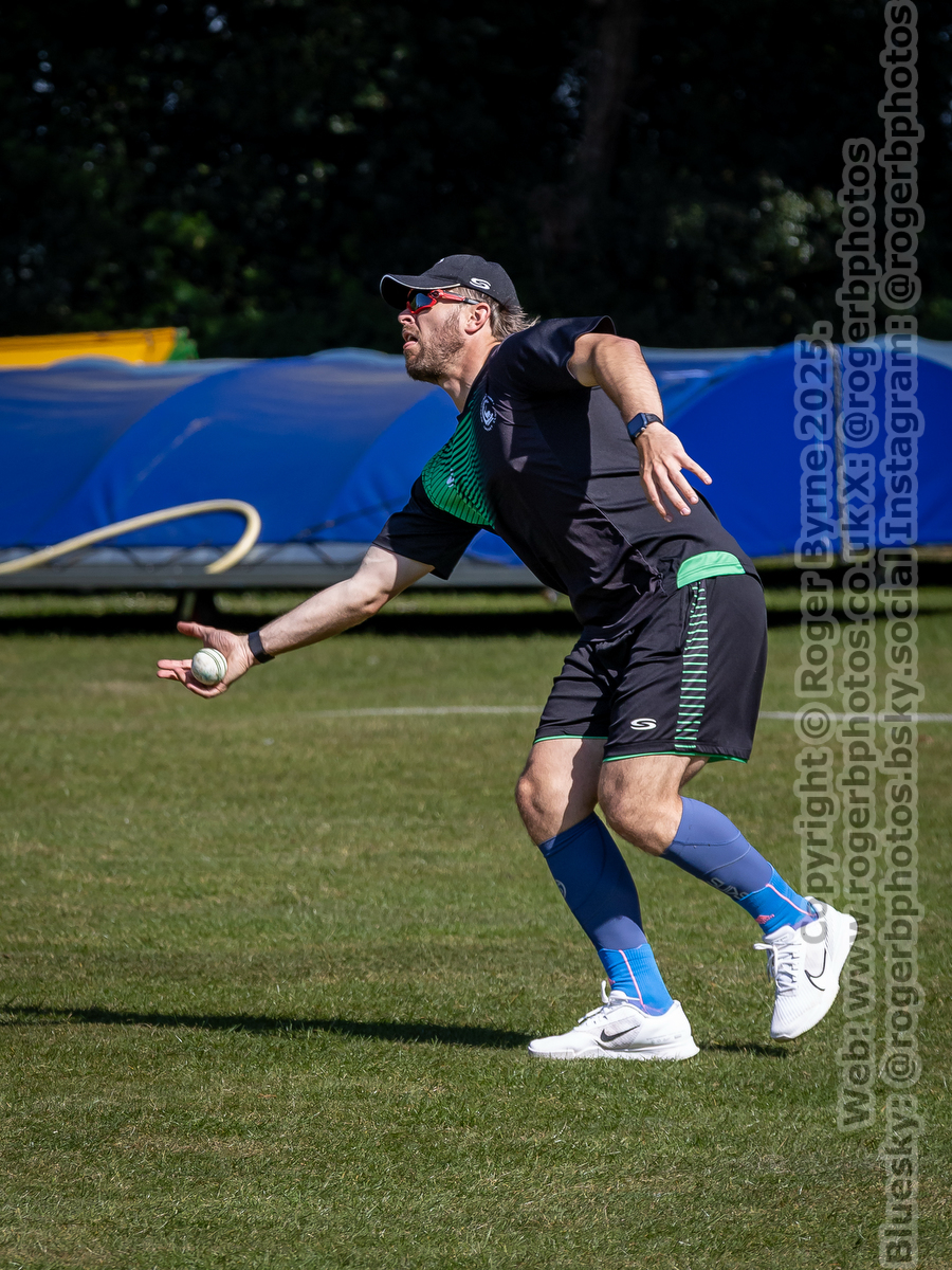 Roger Byrne (@rogerbphotos) on Twitter photo It's only two weeks since the <a href="/NCCA_uk/">NCCA (National Counties Cricket Association)</a> season started and I'm already at my fourth <a href="/NCCA_uk/">NCCA (National Counties Cricket Association)</a> Trophy game. Today I'm seeing the current Group 3 leaders <a href="/BerksCricket/">Berkshire Cricket</a> playing Buckinghamshire at <a href="/falklandcc/">Falkland CC (Newbury)</a>.
#cricket #Berkshire #Buckinghamshire It's only two weeks since the <a href="/NCCA_uk/">NCCA (National Counties Cricket Association)</a> season started and I'm already at my fourth <a href="/NCCA_uk/">NCCA (National Counties Cricket Association)</a> Trophy game. Today I'm seeing the current Group 3 leaders <a href="/BerksCricket/">Berkshire Cricket</a> playing Buckinghamshire at <a href="/falklandcc/">Falkland CC (Newbury)</a>.
#cricket #Berkshire #Buckinghamshire