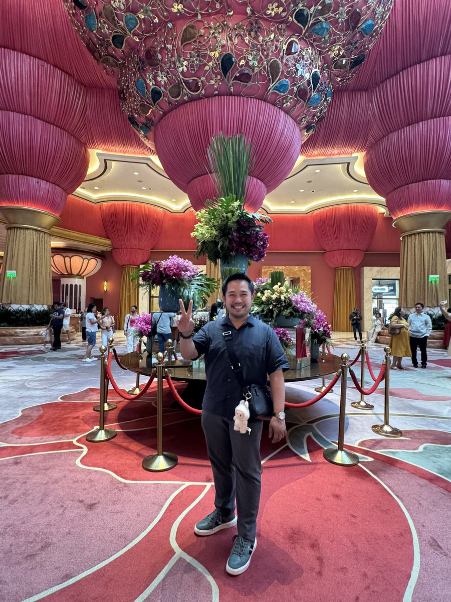 Renzo Guinto (@renzoguinto) on Twitter photo Anuncio vobis
Gaudium magnum
Habemus papam!
… este veni in Filipinas - for our national conclave! 🇵🇭🙏😂
#Elections2025 #Philippines Anuncio vobis
Gaudium magnum
Habemus papam!
… este veni in Filipinas - for our national conclave! 🇵🇭🙏😂
#Elections2025 #Philippines