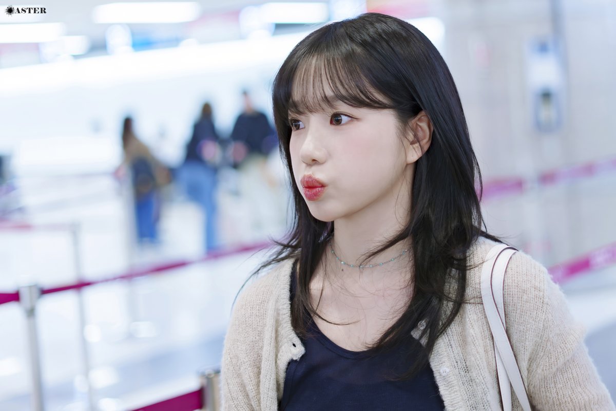 JJOYUL_LOVER's tweet photo. #조유리 #JOYURI #チョユリ

[250508] 조유리 케이콘 출국 #4 https://t.co/NQXsQ3PCRE