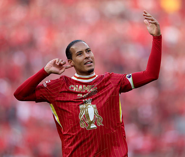 WeArePLeague's tweet image. ◉ Premier League • Rodada 36

Super Sunday 

Dia de levantar o troféu em Anfield, e nada melhor ser na frente do concorrente ao título.

Liverpool v Arsenal 

Mas antes tem jogaço valendo vaga na próxima Champions League 

Newcastle v Chelsea

Que Domingo amigos!

#WAPL