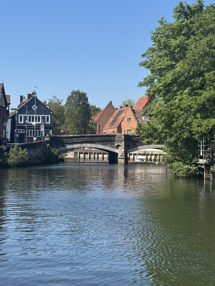 What a day! Happy blue sky Sunday. #Norwich