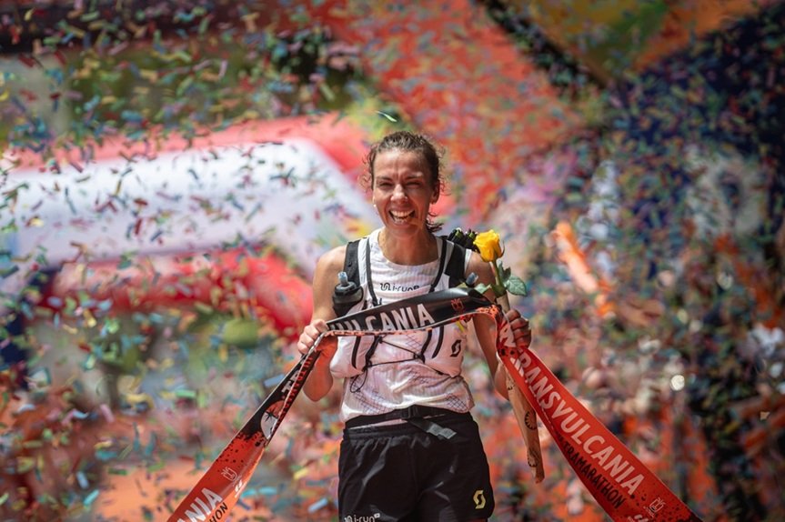 ✍️ La nostra crònica de Transvulcania 2025

Frano, Rousset, Criado i Mathys brillen en una edició èpica marcada el vent, pluja i rècords de vertigen a La Palma

Anne-Lise Rousset aconsegueix l'anhelat triomf i anuncia la seva retirada de l'elit

➕INFO➡️ tuit.cat/iG37h