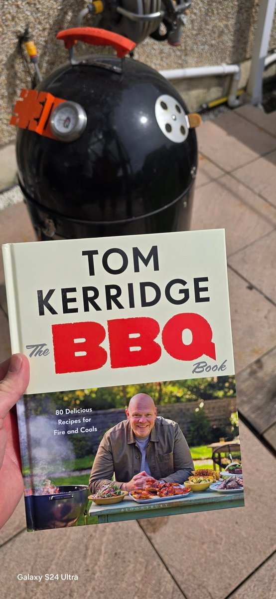 dbfiler's tweet image. Bought the new bbq book by @ChefTomKerridge, it's got fantastic recipes particularly looking forward to cooking some from the fish section.