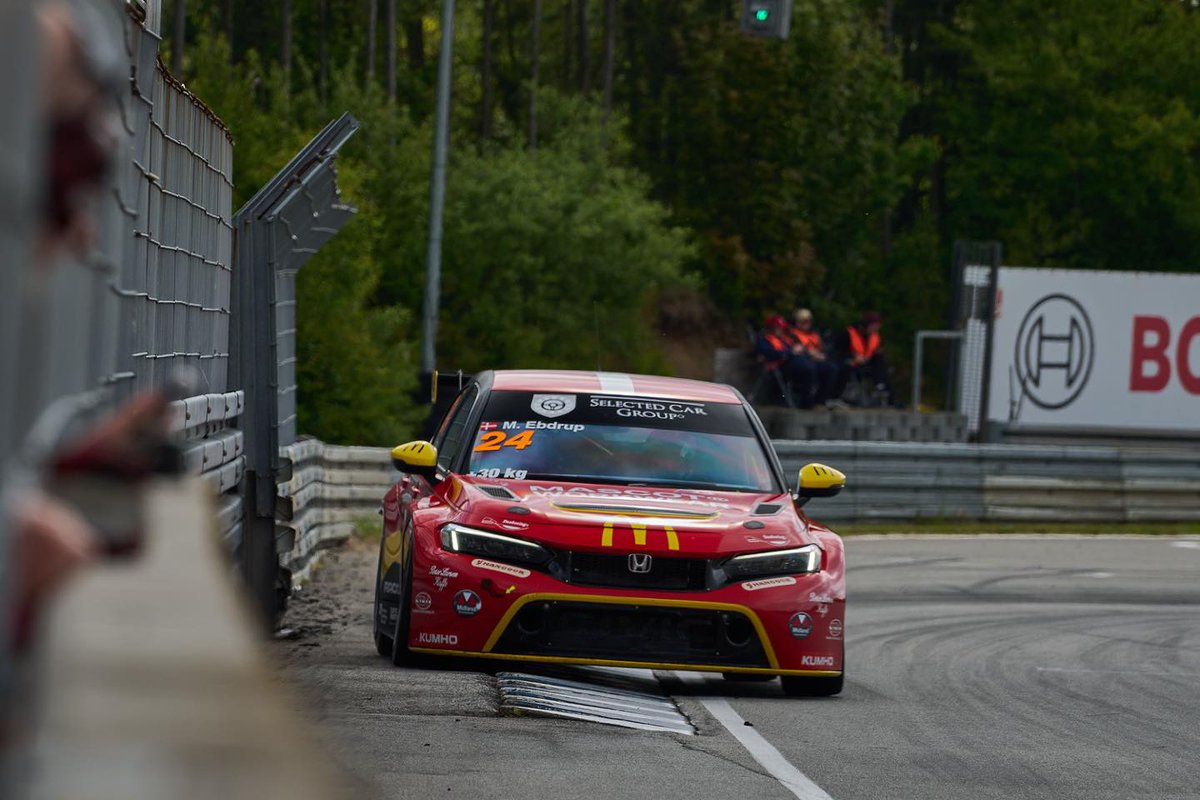 TouringCarTimes's tweet photo. #TCRDenmark Malte Ebdrup completes lights to flag win in Jyllandsringen opener: https://t.co/5k2K0xwCZe https://t.co/jXjZQ1zE7E