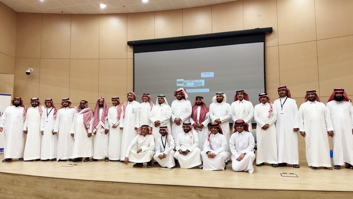 جمعية نضيد للإعاقة السمعية بالجوف (@nvgksa) on Twitter photo لقطة ختام الفعالية مع مجلس الإدارة وبعض الحضور.
<a href="/AljoufSA/">إمارة منطقة الجوف</a>
<a href="/ncnp_sa/">المركز الوطني لتنمية القطاع غير الربحي</a>
#الذكاء_الاصطناعي_الصم لقطة ختام الفعالية مع مجلس الإدارة وبعض الحضور.
<a href="/AljoufSA/">إمارة منطقة الجوف</a>
<a href="/ncnp_sa/">المركز الوطني لتنمية القطاع غير الربحي</a>
#الذكاء_الاصطناعي_الصم