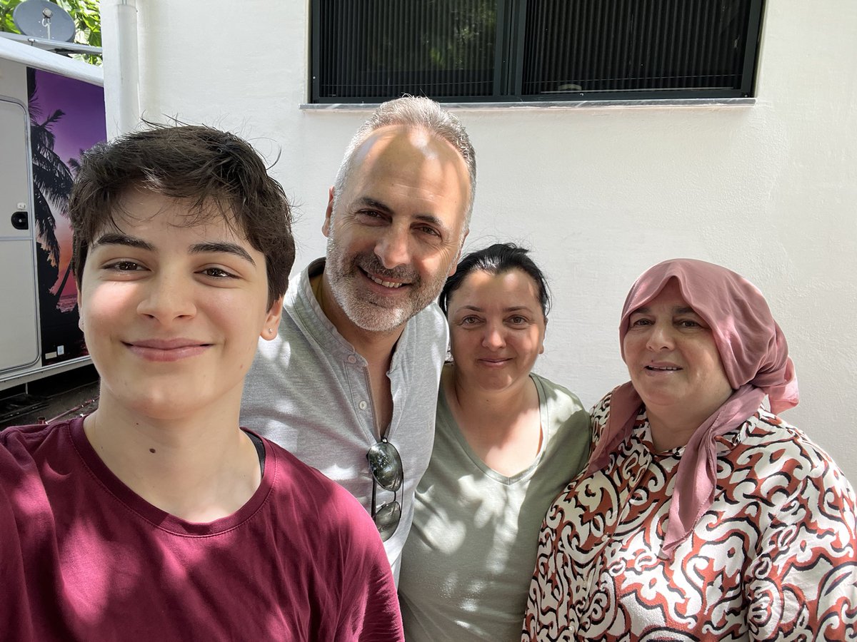 Annelerimizin günü kutlu olsun💐