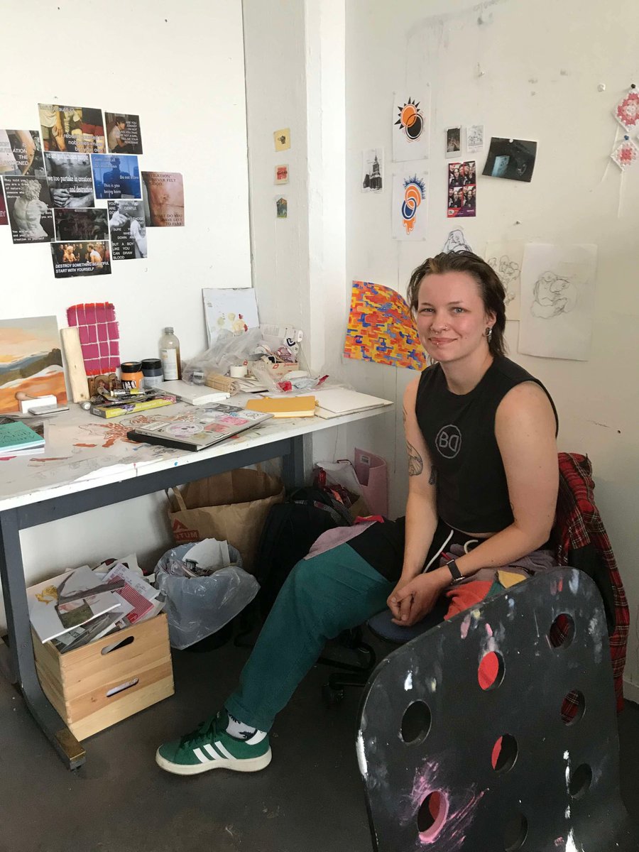 hen dawg tweet media