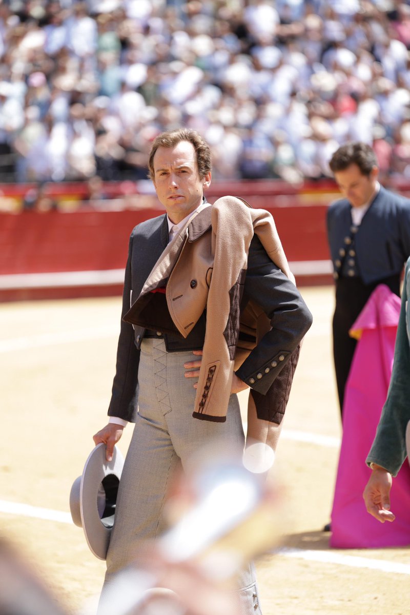 Román Collado (@romancollado) on Twitter photo La entrada a la plaza de toros de Valencia es la mejor.
Empezamos el festival por los damnificados de la DANA. <a href="/plazadevalencia/">Plaza de Toros de Valencia</a> La entrada a la plaza de toros de Valencia es la mejor.
Empezamos el festival por los damnificados de la DANA. <a href="/plazadevalencia/">Plaza de Toros de Valencia</a>