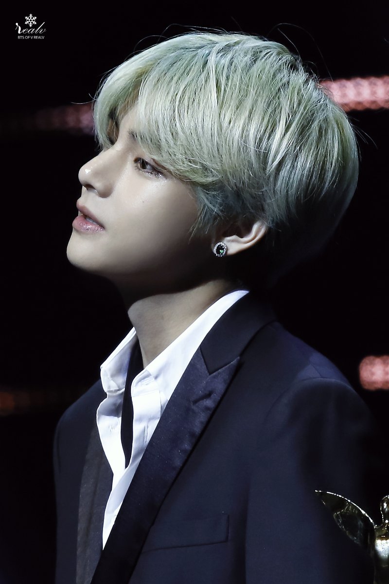 리얼뷔 REALV ✿ tweet media