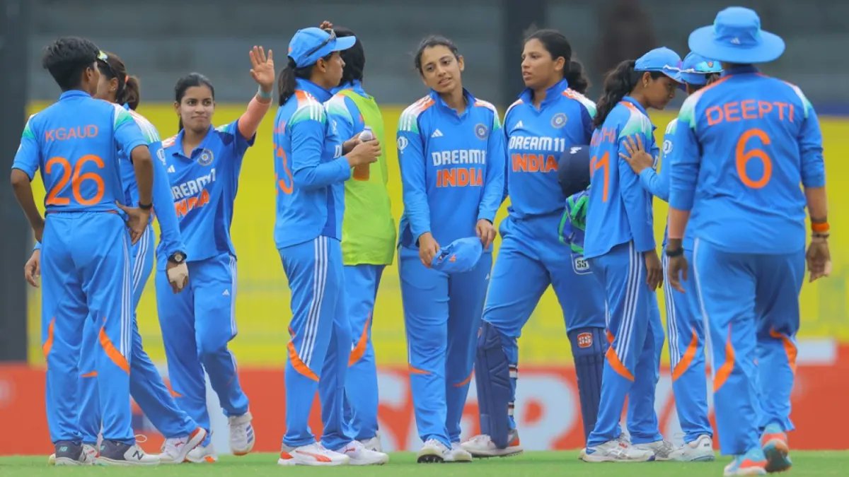 CricinfoHindi's tweet image. अर्धशतक बनाकर आउट हुईं अतापत्तू, भारत मज़बूत

लाइव - bit.ly/4dcgz5S । #SLvIND