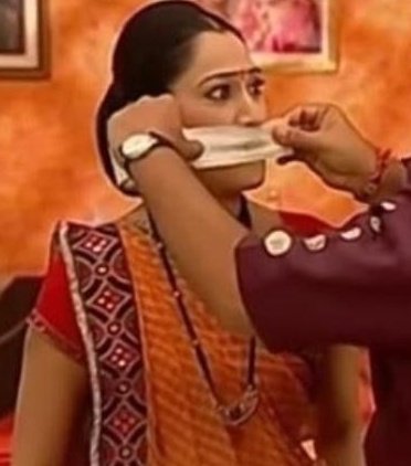bollywood when            bollywood when
its time to make             its actually time
money off india              to speak about 
vs pak!stan                     india vs pakistan