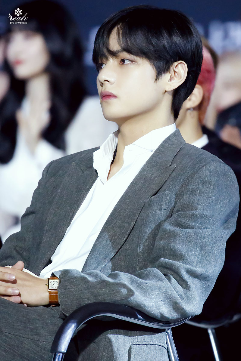 리얼뷔 REALV ✿ tweet media