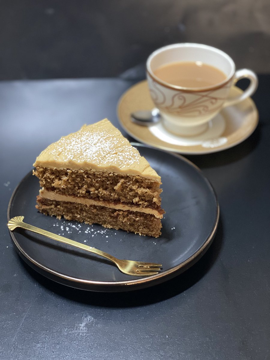 cake_dame's tweet photo. Sunday 11th May List
To reserve a slice or a selection please WhatsApp 0861719723 and I’ll have your order ready for collection at the hatch .
#CakeToGo
#CakeByTheSlice
#CakeByTheRiverSuir https://t.co/9sHJizcNF5