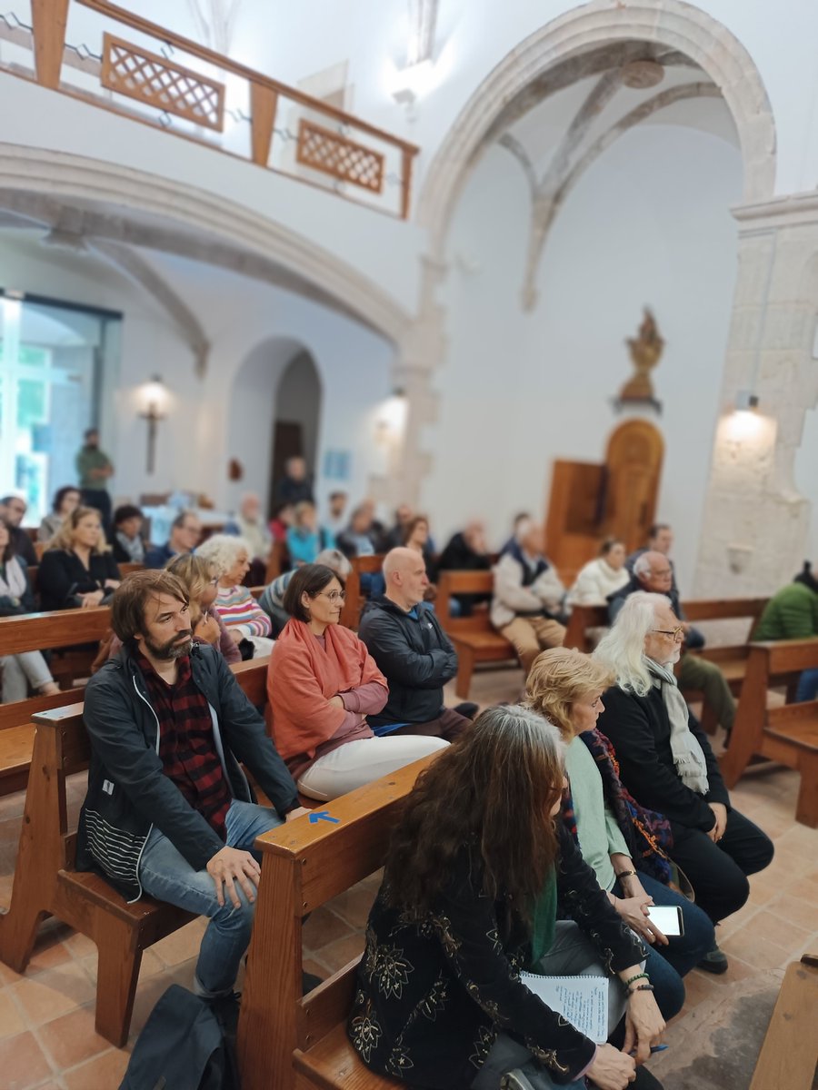 EsplugaForums's tweet image. Compartim un recull de fotos de la sessió d'ahir!

Gràcies a tots els assistents i a @JorgeRiechmann i Jaume Sastre per portar-nos a Begues aquest debat tan necessari.

#Begues #BaixLlobregat
#tecnociencia #canviclimatic #climaticchange