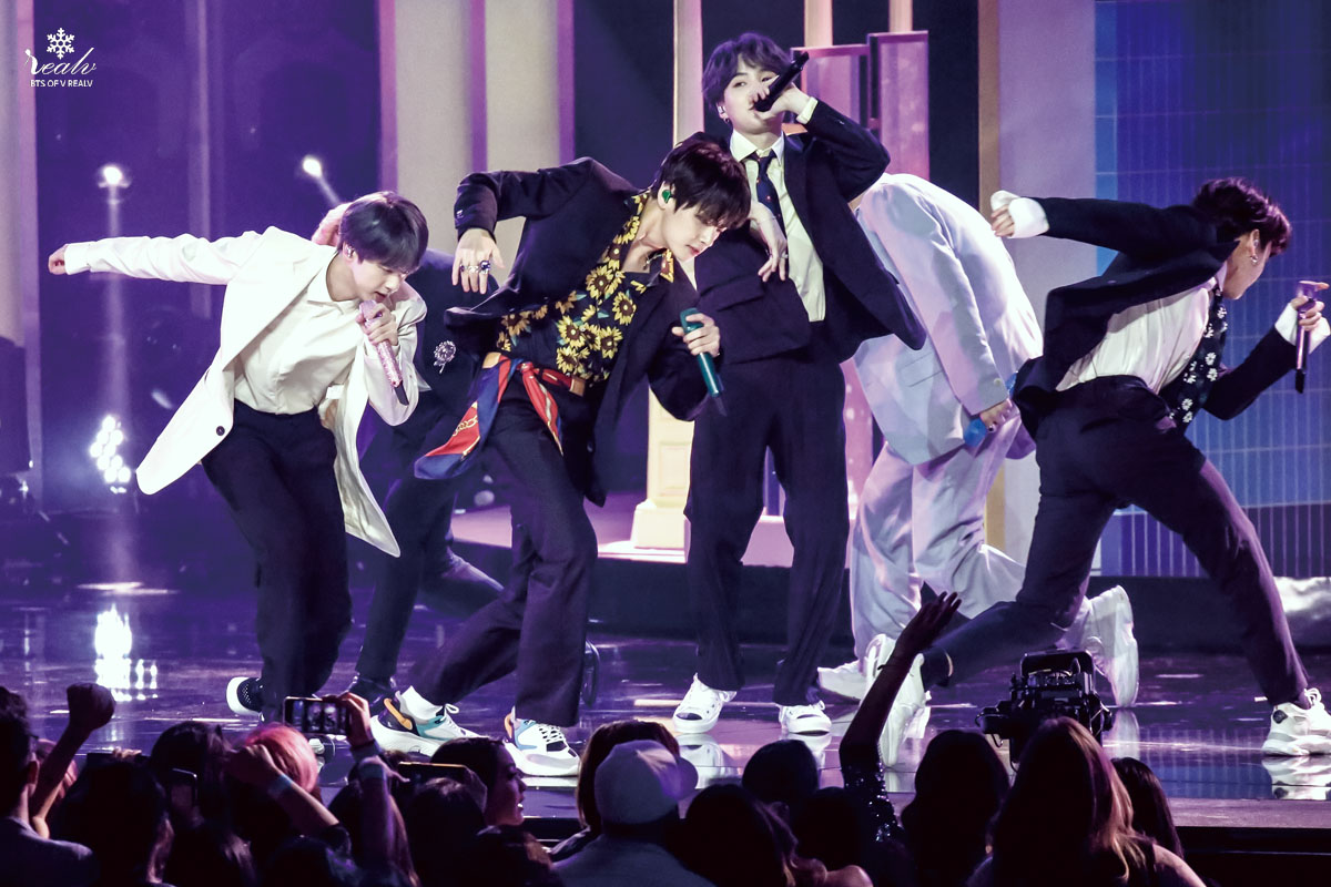 리얼뷔 REALV ✿ tweet media