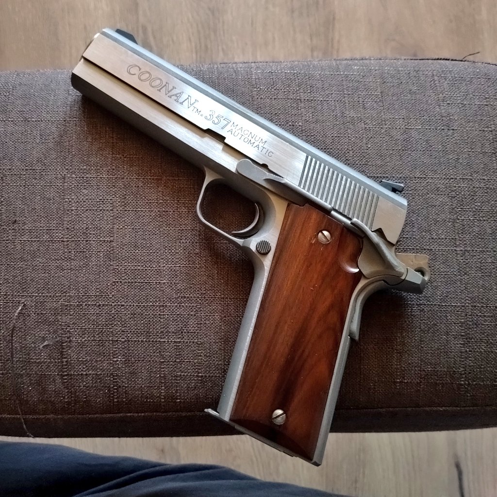Two choices: either i keep it pristine and sell it for 10k in a couple decades 

or i absolutely defile it with an acro cut and a comp