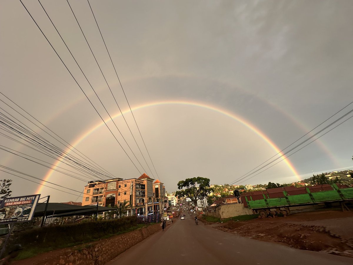 Guys rate my pic out of ten 🤝#TweepsVTikTokers