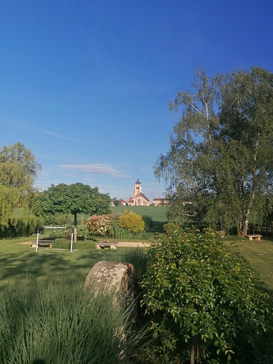 br44fcn's tweet image. Sacré week end entre @EspritCanari02 dans un domaine d&apos;exception à 10min d&apos;Auxerre. J&apos;ai pris un sacré plaisir à l&apos;organiser.
Le bonheur des adhérents est une récompense sacrée.
On remet ça l&apos;année prochaine !!! (Dans une autre ville ?) 
#Cohesion #Potes #ECOnTour #AJAFCN