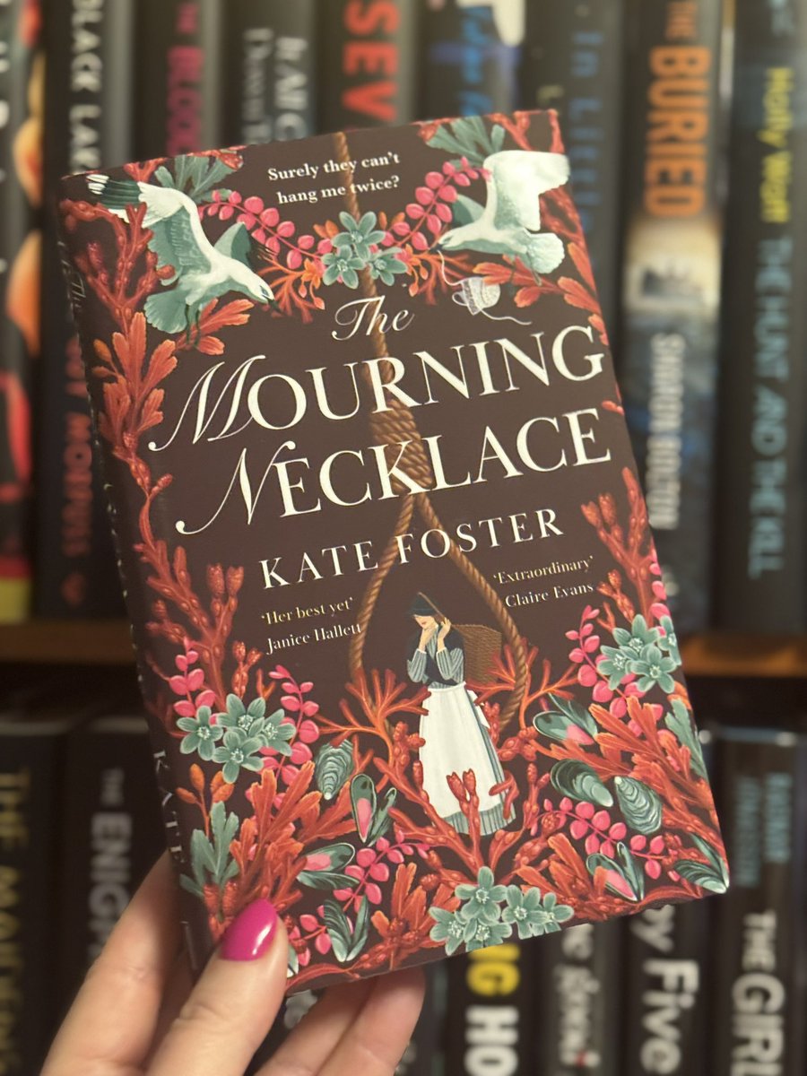 ElizabethCurrie's tweet photo. Thank you @chlodavies97 - very much looking forward to reading #TheMourningNecklace by #KateFoster with @Squadpod3. Out on 29th May from @MantleBooks. https://t.co/SfAEx8BA1O