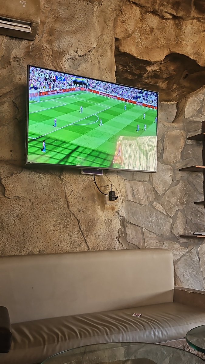 JokersGirlX's tweet photo. Even in Egypt he finds a way to watch it! 
#crystalpalace #eagles #caveshotelegypt @CPFC https://t.co/DOxOElgwbs