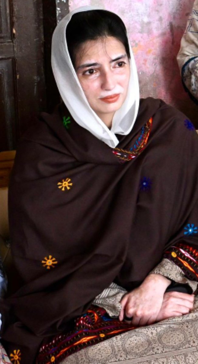murtazabaloch84's tweet photo. پاکستان کی خاتون اول بیبی آصفہ بھٹو جو اپنے ورکروں کے لیئے ایک چھت اور چھاؤں ہیں۔
@AseefaBZ https://t.co/7ReWK7fzGP