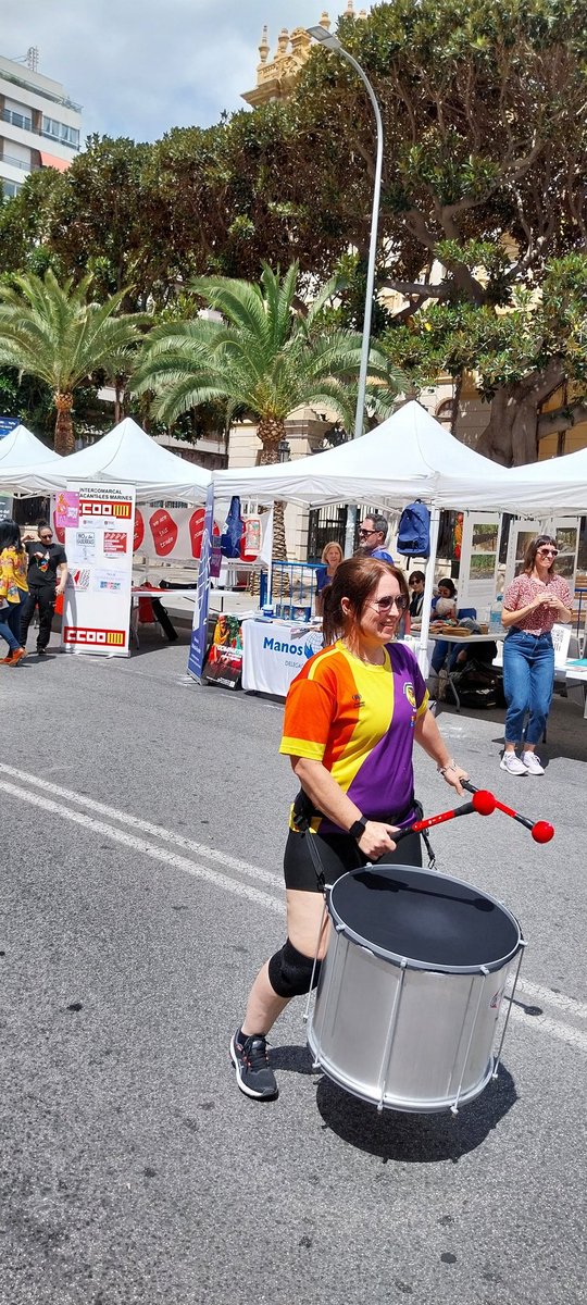 CCOOAM's tweet photo. La Nación española proclama su voluntad de colaborar en el fortalecimiento de unas relaciones pacíficas y de eficaz cooperación entre todos los pueblos de la Tierra"... Y, todavía, hay quien ignora la Constitución y recorta su presupuesto.
#FemComboi #JoSume #ComerçJust https://t.co/i2ZKe65BBD