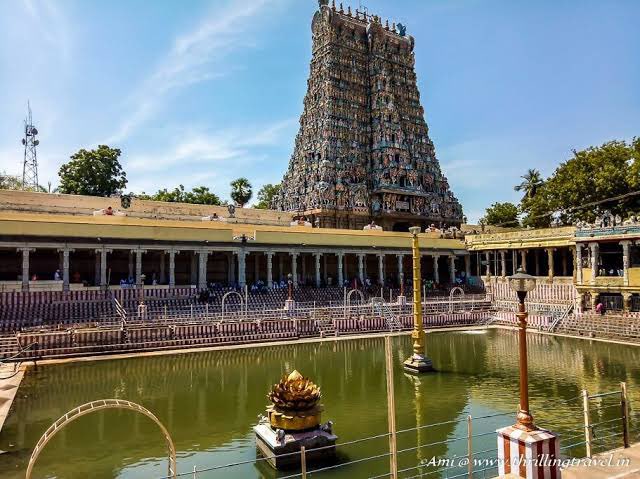 AvadhanyGirish's tweet photo. 1/n There’s an interesting story from the 14th century about Madhurai Meenakshi Temple - it was closed for 60 years due to the onslaught of the Madhurai Sultanate. 

Kumara Kampana, Son of Bukka I from the Vijayanagar Empire put an end to it and re-opened the temple ! 

Thread 🧵 https://t.co/CHqewQNJMh