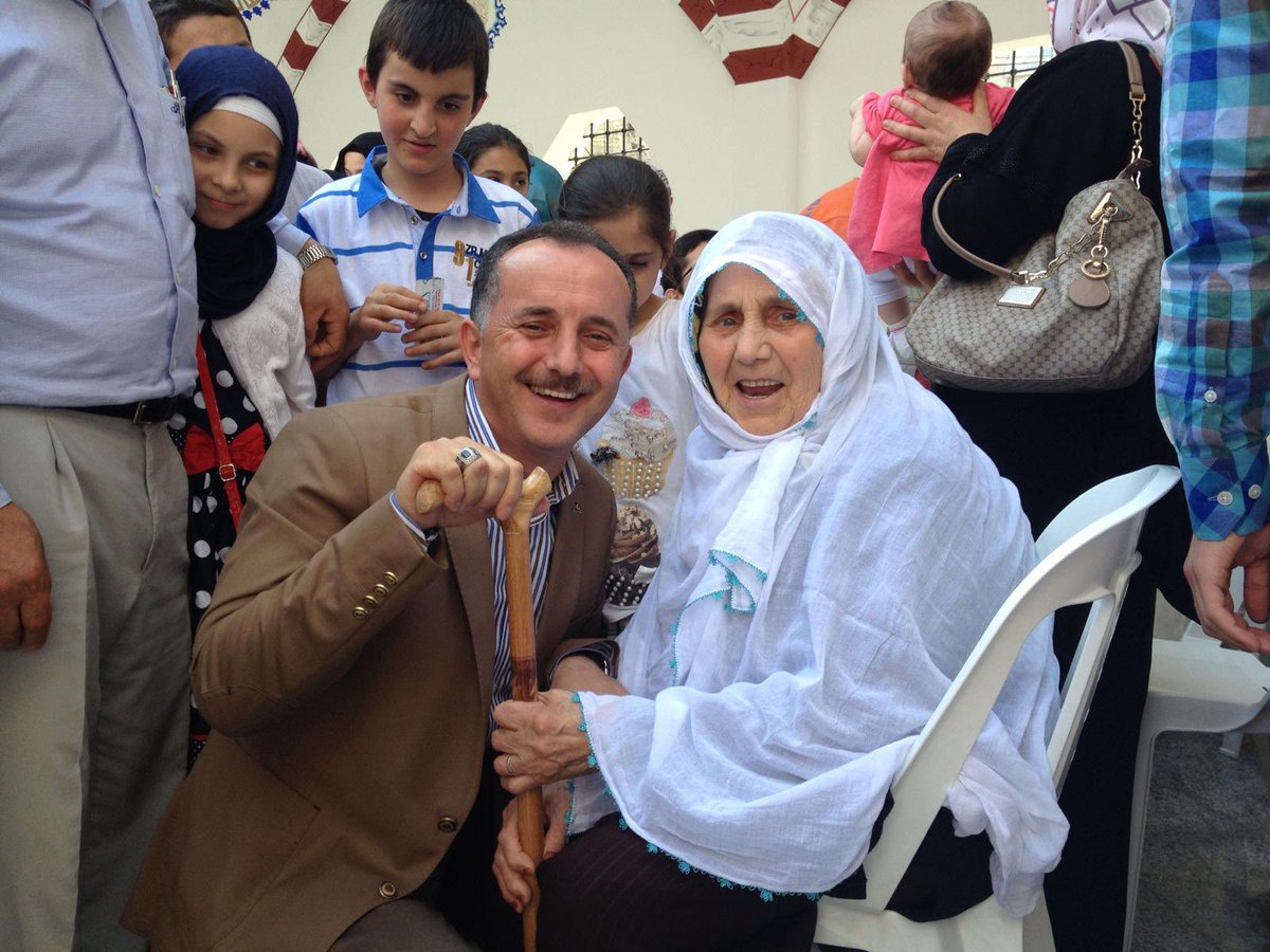 LokmanCagirici's tweet photo. Başta Şehit Annelerimiz ve şu an yoğun bakımda olan biricik Anneciğim olmak üzere tüm annelerimizin Anneler Günü’nü tebrik ediyorum. 
Annem için dualarınızı bekler, diğer tüm annelerimize de saygı ve hürmetlerimi sunarım. https://t.co/pgfcl00mGw