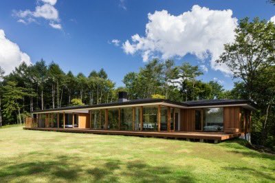 takashishiozawa's tweet photo. いつかはこんな平屋に住んでみたいものです。 https://t.co/ejHFzBGlBx
