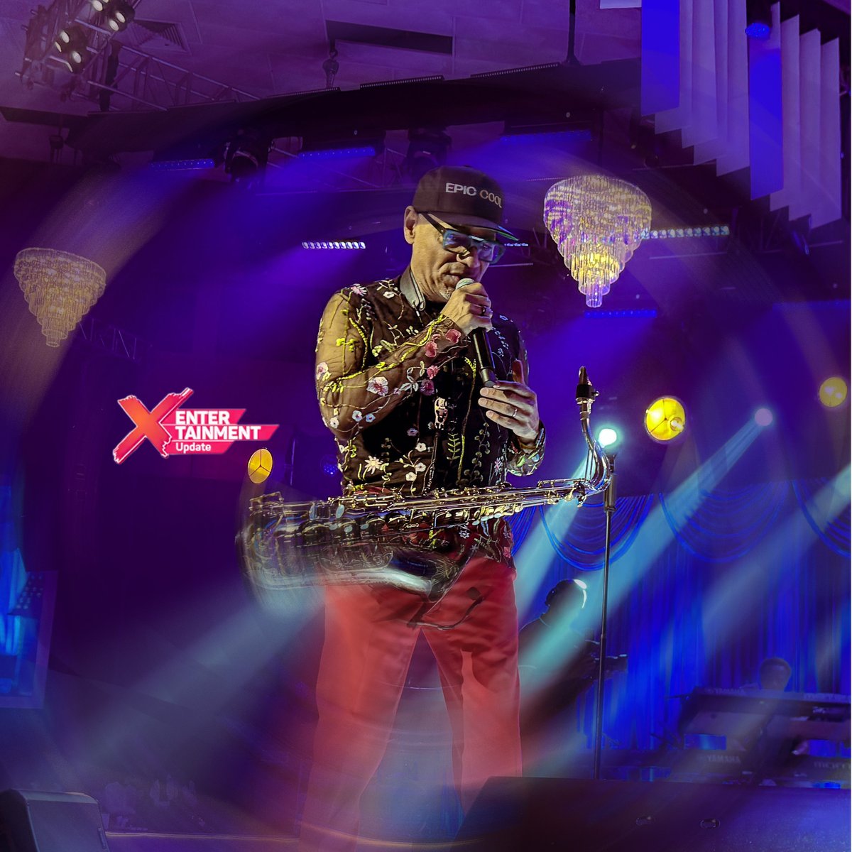 XfmUG's tweet photo. Another dish😁😁 served by @dfcugroup kirkwhalum ladies and gentlemen
#DFCUJazzInThePearl #dfcuJazzFestival #ContentX #TodaysHitMusic #Xfm https://t.co/0QBQws7IEH