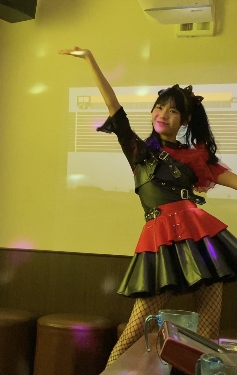 kenara40's tweet photo. 2025/05/11
高崎駅前スペシャルオフ会
ヲタも歌わされると言うオフ会、
以外と楽しかったのは、焼死隊だったからかなぁ!!
俺以外は、結構、歌がうまかった!!
_| ̄|○ il||li
#星野るな #るな #るーにゃん
#スターフィールド #ほしの子
#オルタナ姫 #渡良瀬橋43
#SiriusRay #焼死隊
#まねきねこ https://t.co/mbvBzlHVgG