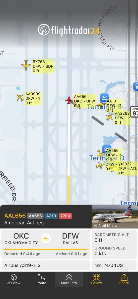 SquawkTracker's tweet image. Flight AA656 from Oklahoma City to Dallas
fr24.com/AAL656/3a490584 Safely landed. Stopped on runway. Will likely be towed. Reason for declaring emergency unknown.
