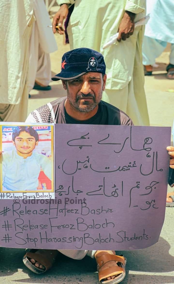 VBMP5's tweet photo. بلوچ طالب علم فیروز کی جبری گمشدگی کو تین سال مکمل ہوگئے، فیروز کا کیس کمیشن اور اس��ام آباد ہائی کورٹ میں چل رہا ہے، لیکن نہ فیروز بازیاب ہوئے اور نہ ہی  انکے متعلق انکے خاندان کو معلومات فراہم کیاجارہاہے، جو باعث تشویش ہے، جسکی مذمت کرتےہیں اور فیروز کی بازیابی کا مطالبہ کرتےہیں https://t.co/XIvpr49fht
