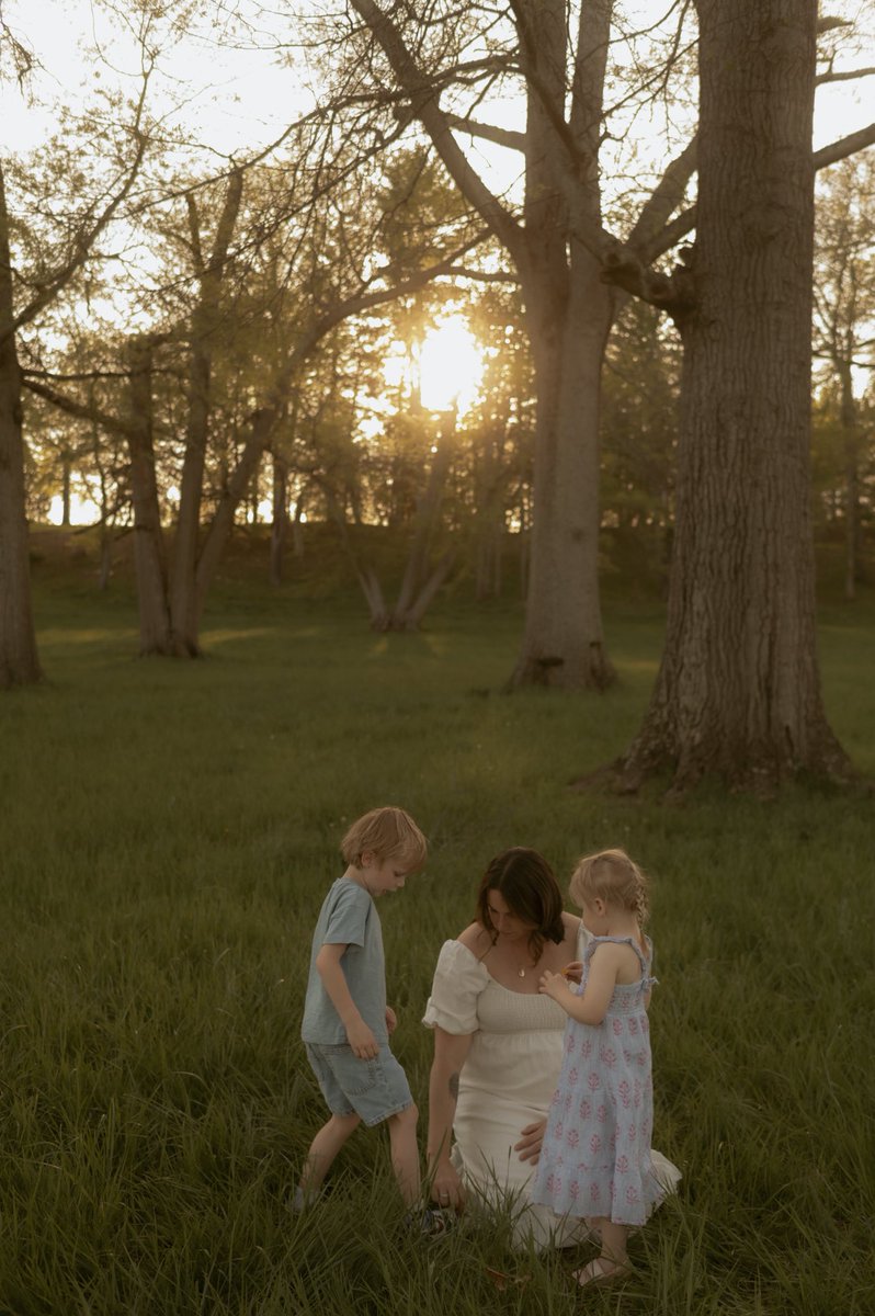 Charles Wesley Godwin (@charleswesleyg) on Twitter photo Happy Motherâs Day to the heart of the family, my beautiful wife <a href="/SamanthaDGodwin/">Samantha Godwin</a>! The kids and I are so lucky to have you and we love you to the moon and back darlinâ.
đ¸ Hannah Rob Photo Happy Motherâs Day to the heart of the family, my beautiful wife <a href="/SamanthaDGodwin/">Samantha Godwin</a>! The kids and I are so lucky to have you and we love you to the moon and back darlinâ.
đ¸ Hannah Rob Photo