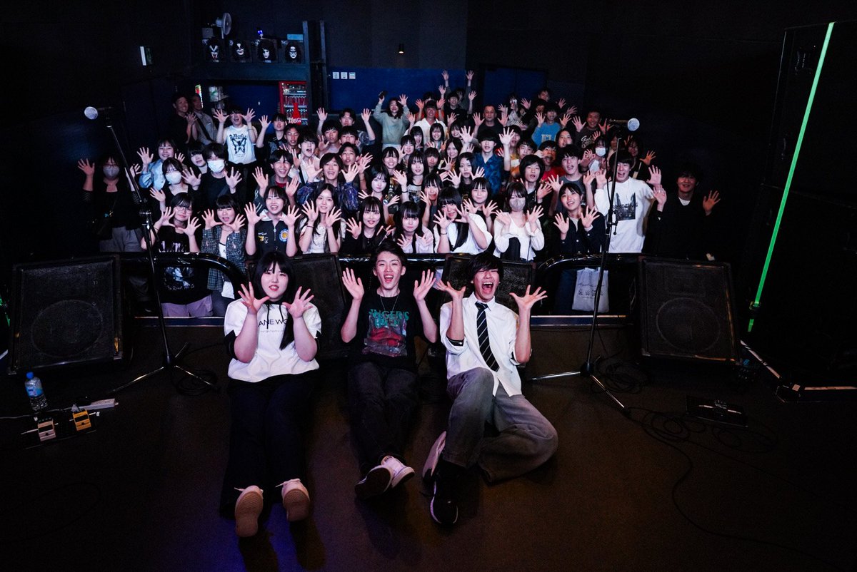 airisu43443730's tweet photo. .　　＼＼❤️‍🔥SPECIAL THANKS❤️‍🔥／／

　　　KOCHI IRIS SINGLE 
　　　　　RELEASE PARTY
　　　青に咲く、春を歌う日

主催ライブグダグダなところもありましたが皆さんの協力もありとても楽しかったです🤩🤩
出演者やスタッフの皆さんそして見に来てくれた方々もホントにありがとうございました❤️‍🔥❤️‍🔥❤️‍🔥 https://t.co/HGnaQ1Jeab